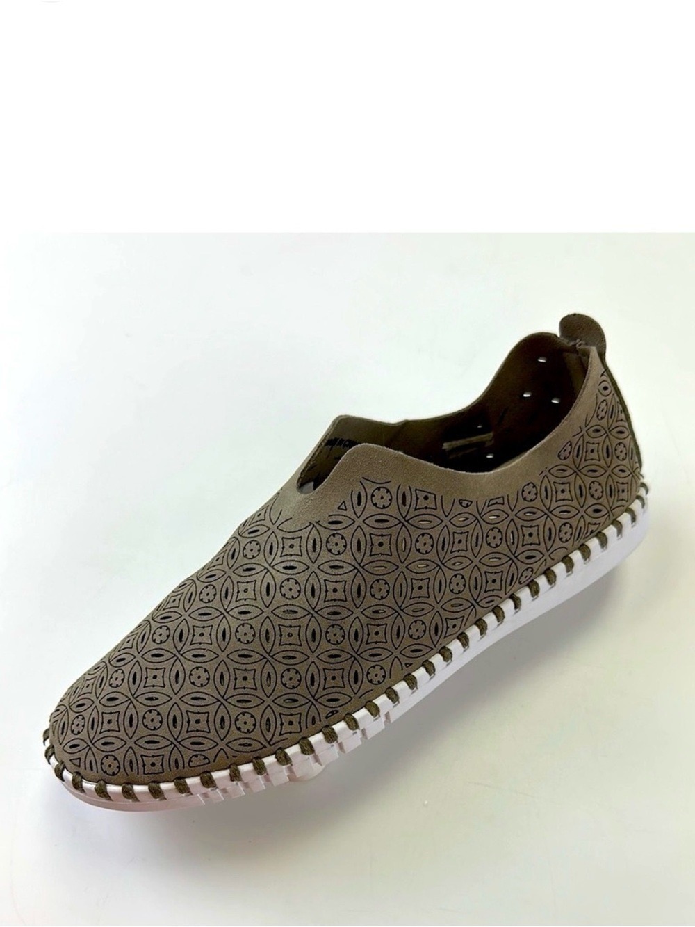 Grunland taupe perforated slip on Slip-On Casual womens shoes Size 37 Comfy